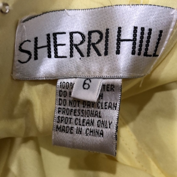 NWOT Sherri Hill Prom Dress Size 6 Pastel Yellow Rhinestone Mini Style 2926 - Picture 8 of 9